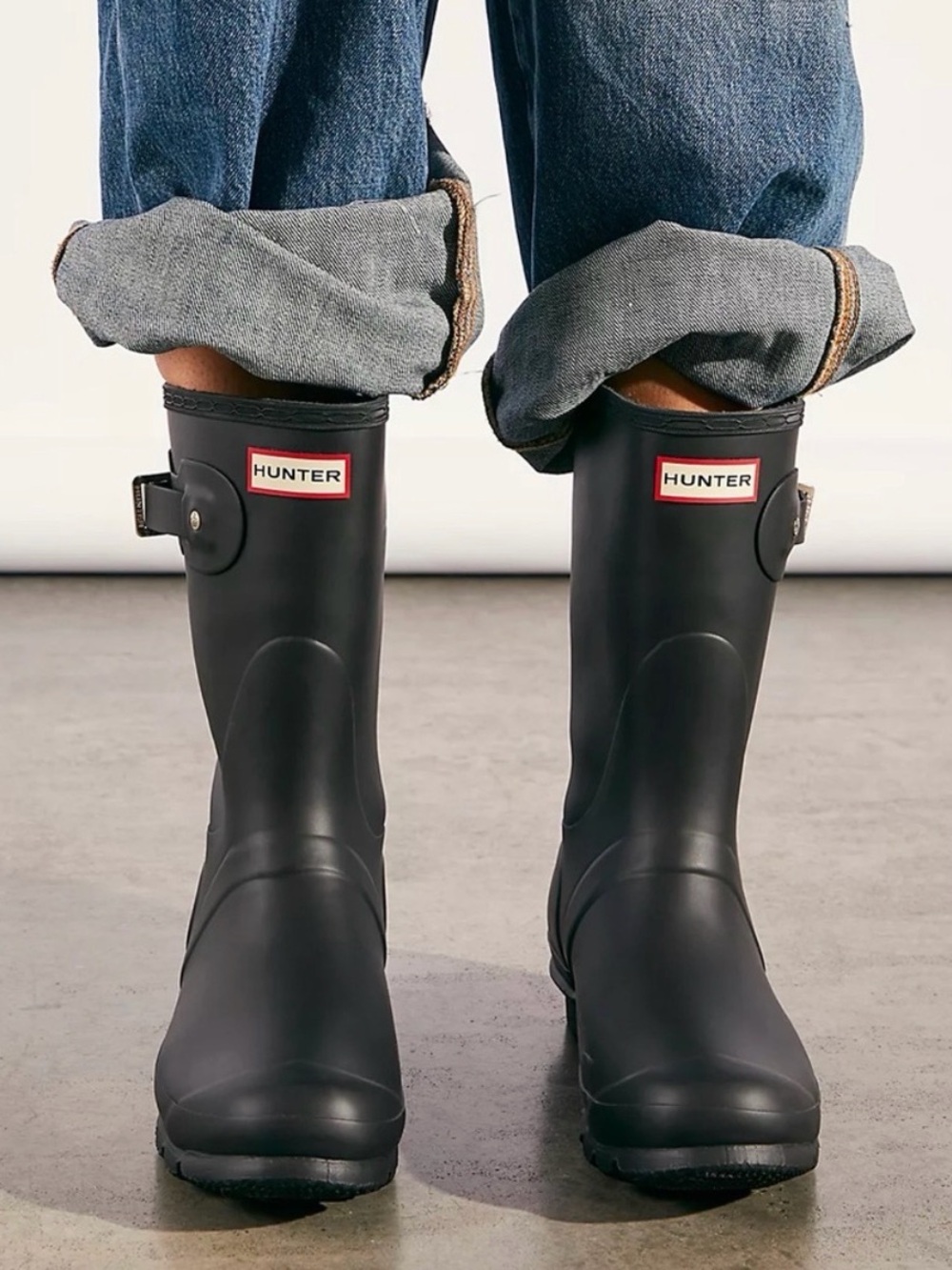 Hunter short Wellies Matte Black Short Rain Boots with Side Buckle size 7